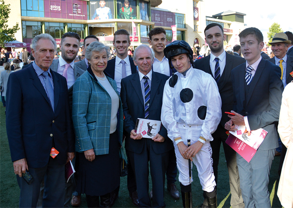  - Luke Morris and Members at Chantilly - 2 October 2016