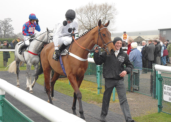  - Sistine winning at Southwell - 31 January 2012 - 3