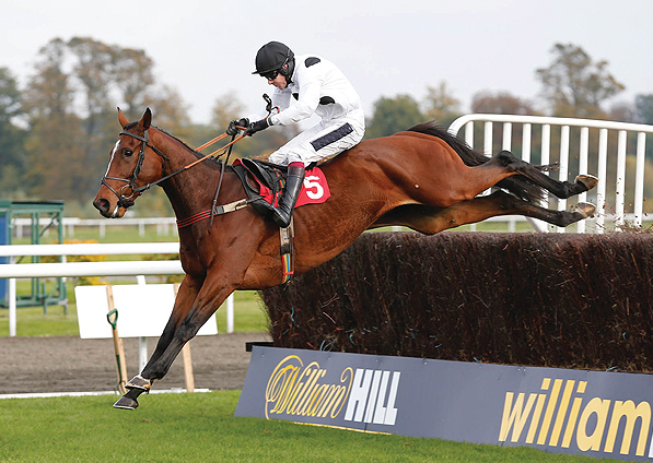  - Yabadabadoo winning under Aidan Coleman at Kempton - 18 October 2015